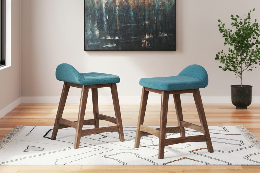 Ashley Bar and Game Room Lyncott Counter Height Bar Stool D615-324