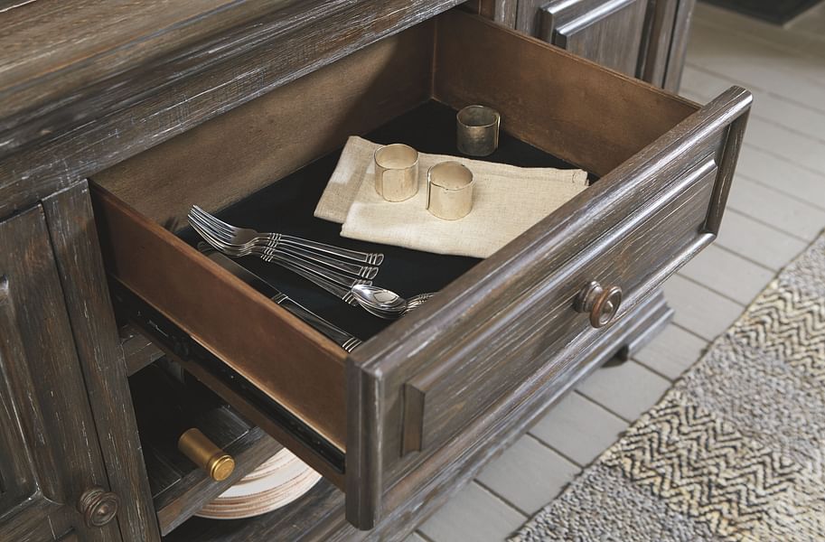 Ashley Dining Room Wyndahl Dining Server D813-60