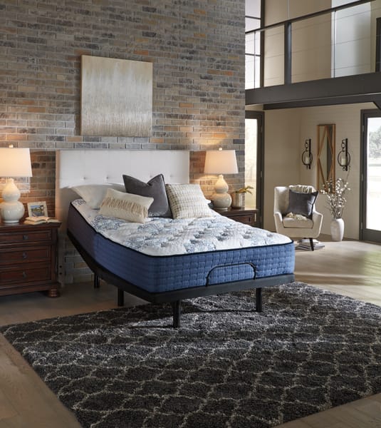 Sierra Sleep Mattresses 2-Piece California King Mattress Package PKG009933