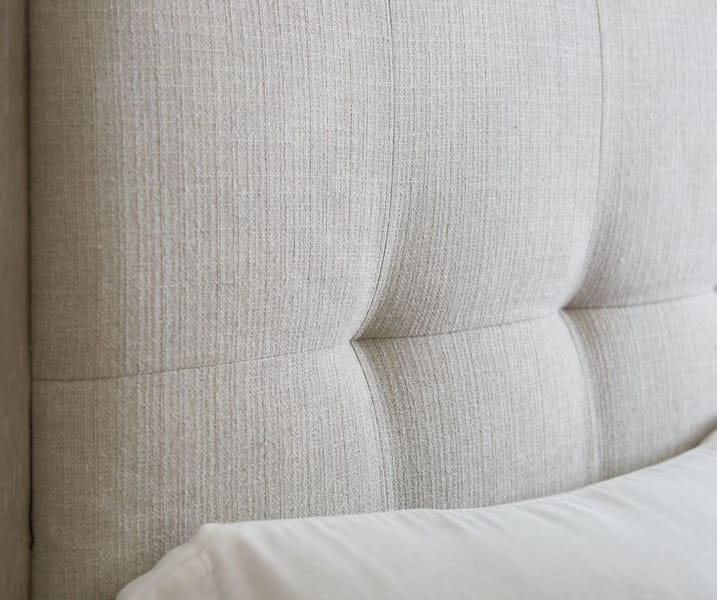Modus Bedroom Oxford Upholstered Platform Bed In Mineral AZBXF4