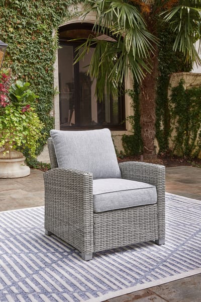 Ashley Outdoor/Patio Naples Beach Lounge Chair with Cushion P439-820