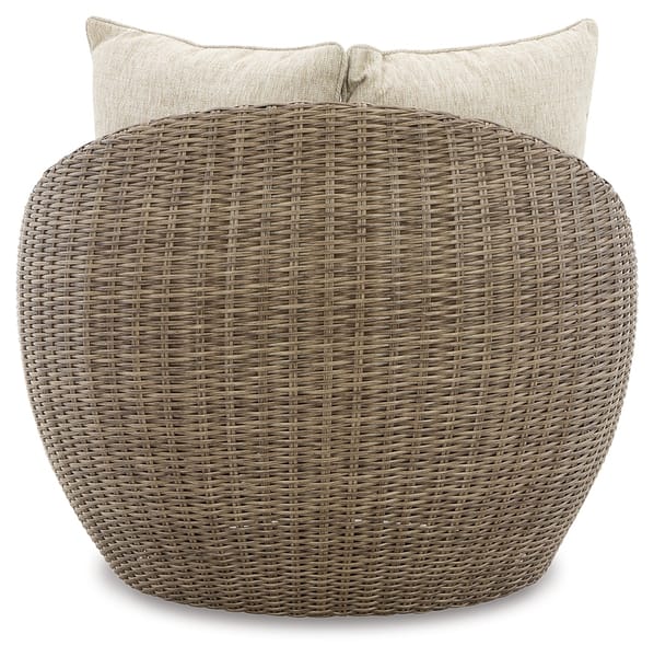 Ashley Outdoor/Patio Danson Swivel Lounge with Cushion (Set of 2) P505-821