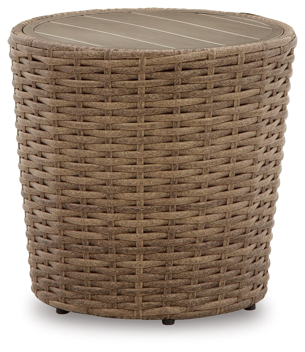 Ashley Outdoor/Patio Sandy Bloom Outdoor End Table P507-706