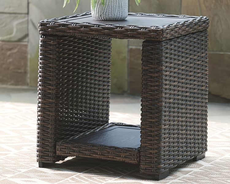 Ashley Outdoor/Patio Grasson Lane End Table P783-702