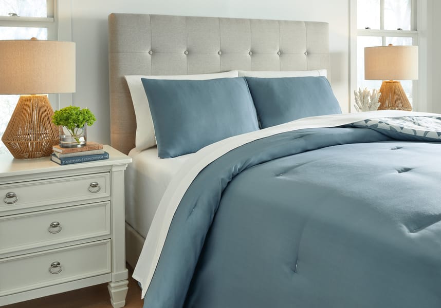 Ashley Bedroom Adason Queen Comforter Set Q371003Q