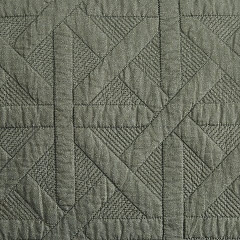 Ashley Bedroom Guslea Queen Coverlet Set Q373013Q