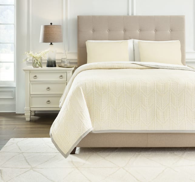 Ashley Bedroom Jaxine King Coverlet Set Q719003K