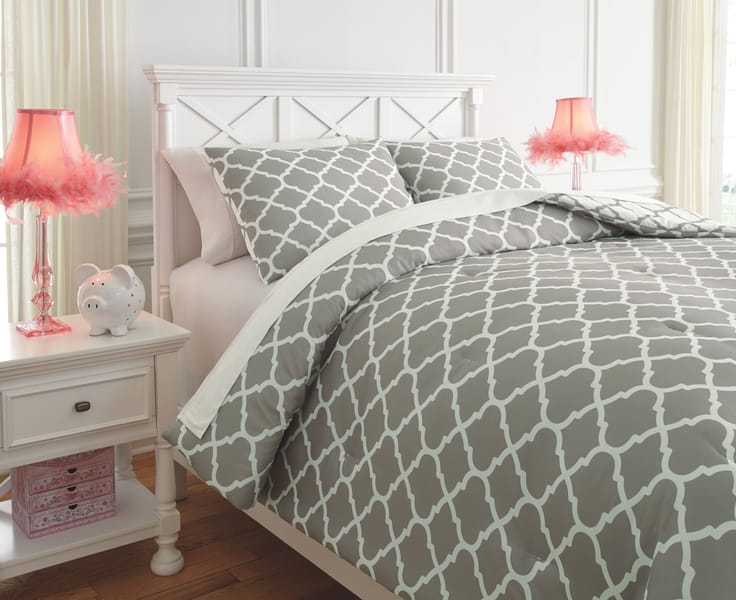 Ashley Youth Media 3-Piece Full Comforter Set Q790003F