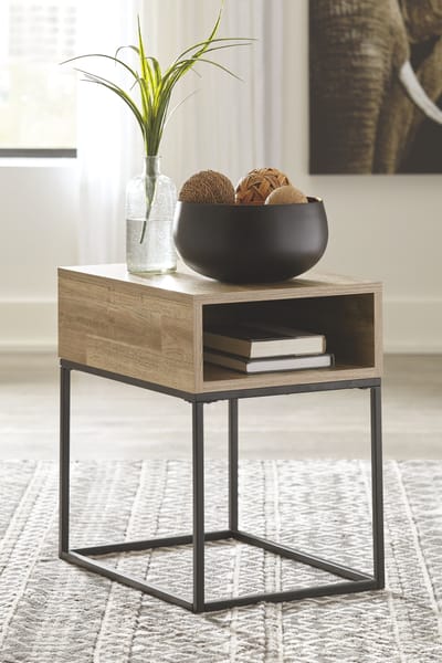 Ashley Living Room Gerdanet End Table T150-3