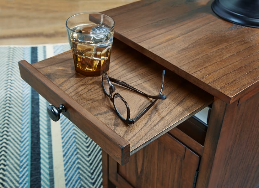 Treytown Chairside End Table in Warm Brown
