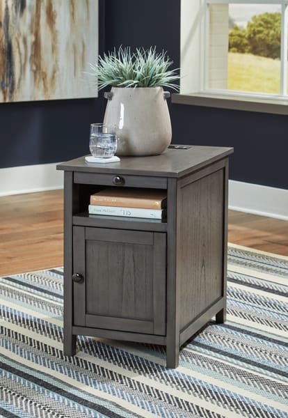 Treytown Chairside End Table in Gray