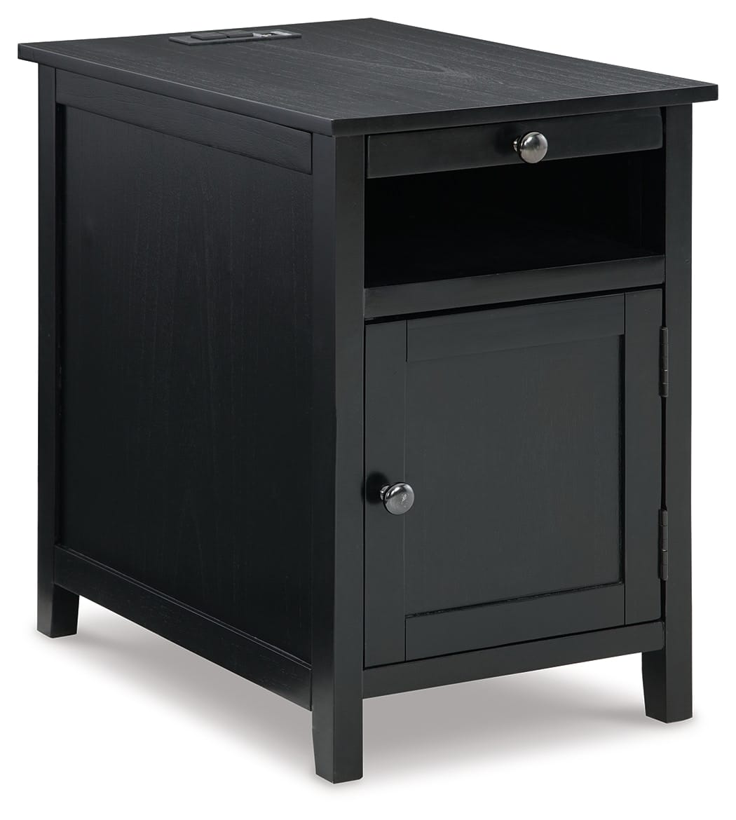 Treytown Chairside End Table in Black