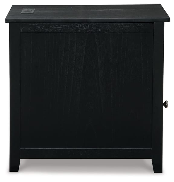 Treytown Chairside End Table in Black