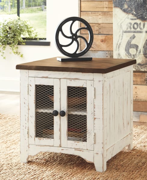 Ashley Living Room Wystfield End Table T459-3