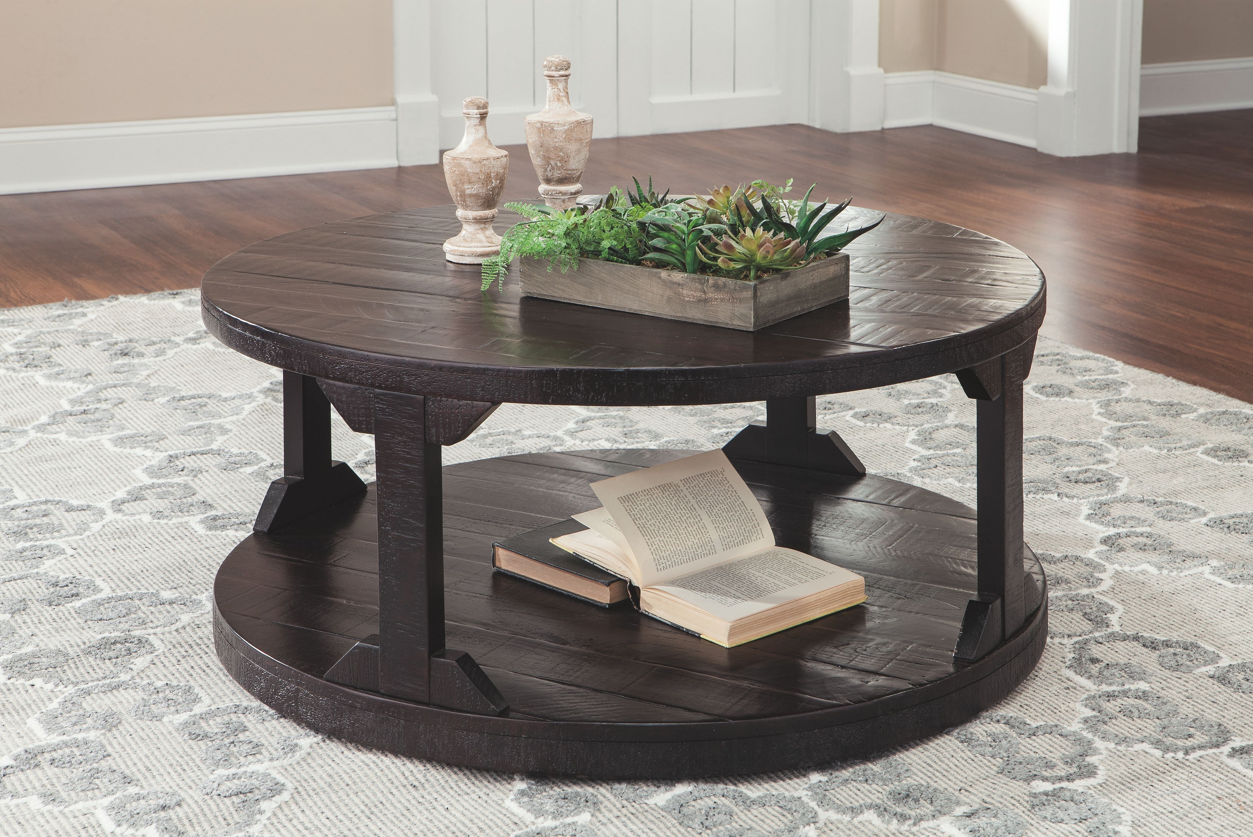 Ashley urlander on sale coffee table